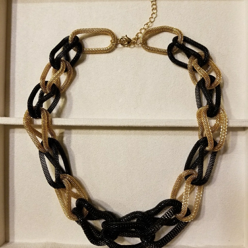 COPY - Black/Gold link necklace